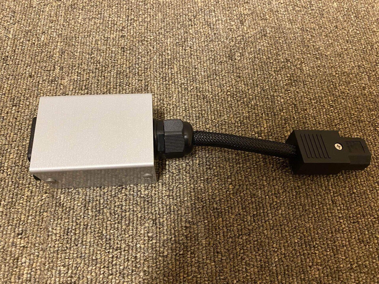 接続するだけで音質改善効果が得られる！ JS PC AudioのACライン