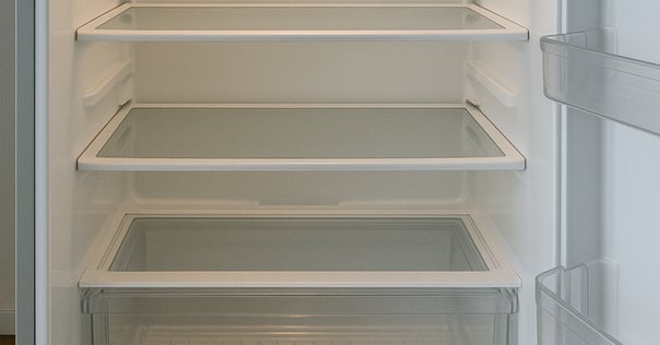 引っ越しの為断捨離中（〜7/5まで）　冷蔵庫 引越し準備】冷蔵庫の中身を入れたまま運べない3つの理由を解説