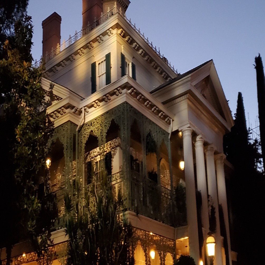 ディズニーアトラクションを深掘り①】ホーンテッド・マンション｜けん