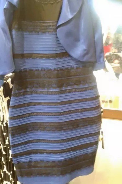 7見る人によって色の変わるドレス
