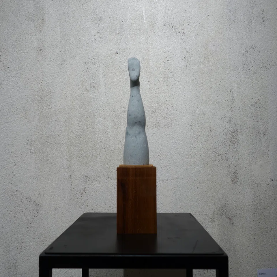 夕方画廊分室ニホ 下﨑滋彦彫刻展「透明な音」｜インロー