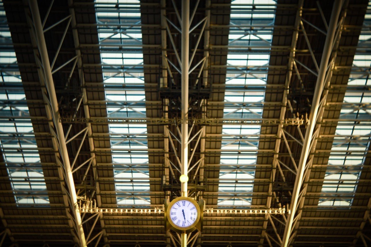 絞り調節もピント調節もできないオールドレンズ】Pentacon AV 80mm/f2