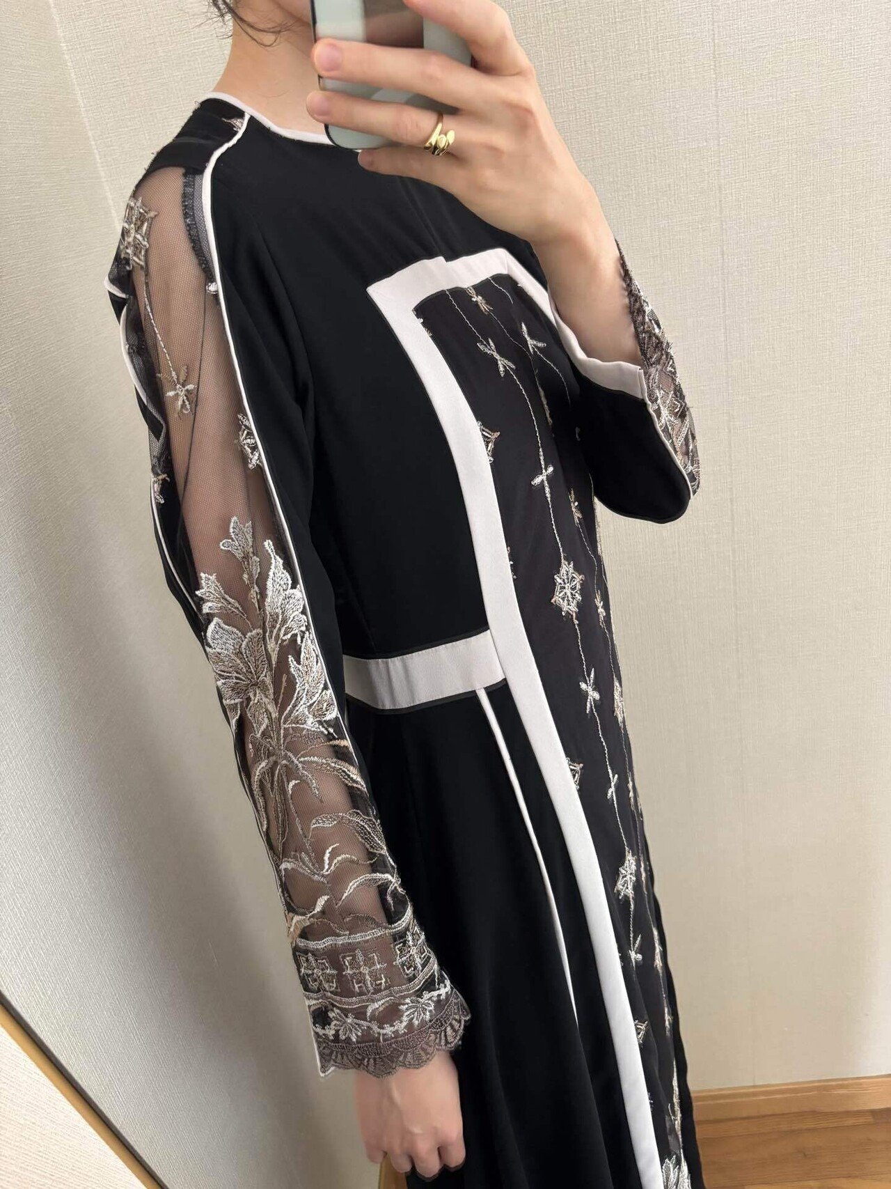 murral ミューラル　フラワー　刺繍　ドレス　ワンピース ミューラル“月下美人”の刺繍ドレス、限定パープルカラーで - アクセ