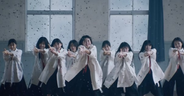 櫻坂46 三期生「静寂の暴力」MV衣装生写真 コンプ Amazon.co.jp: 櫻坂46 谷口愛季 生写真 静寂の暴力 MV衣装