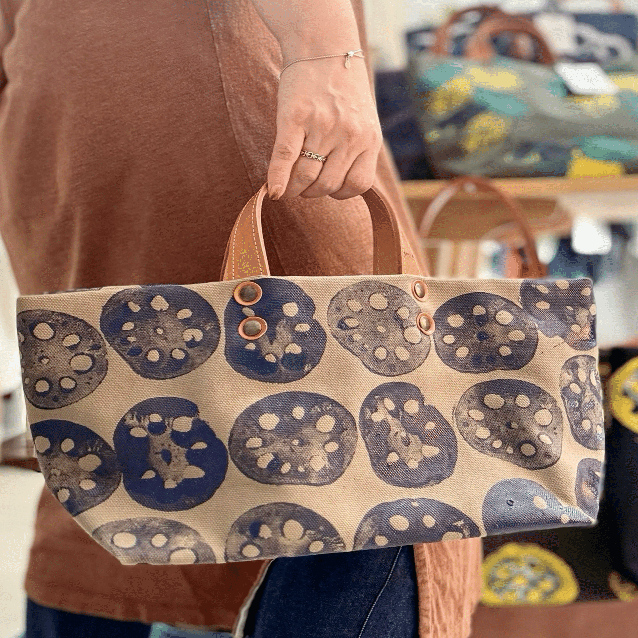熊本・上天草発！《Miko BAG》 ―キャンバスに広がるカラフルな世界 ―｜志庵