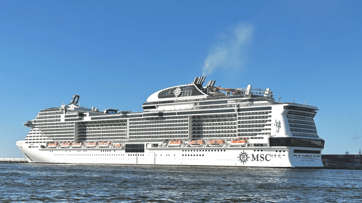 MSC BELLISSIMA モデル船 Cruise ship “MSC Bellissima” – Arosmarine