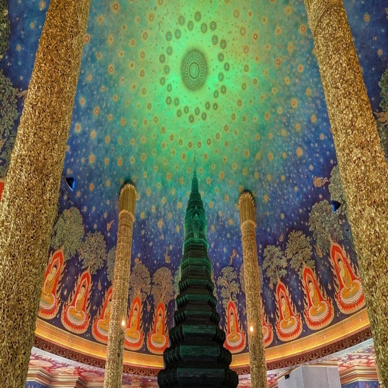 推し活×タイ旅】黄金大仏とエメラルド仏塔に会いに行く