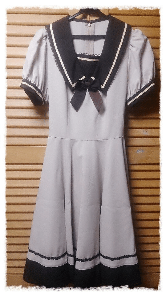 Innocent World White ♡ スクエアーカラーワンピース 美品】Innocent World White スクエアーカラーワンピース わたしが偏愛