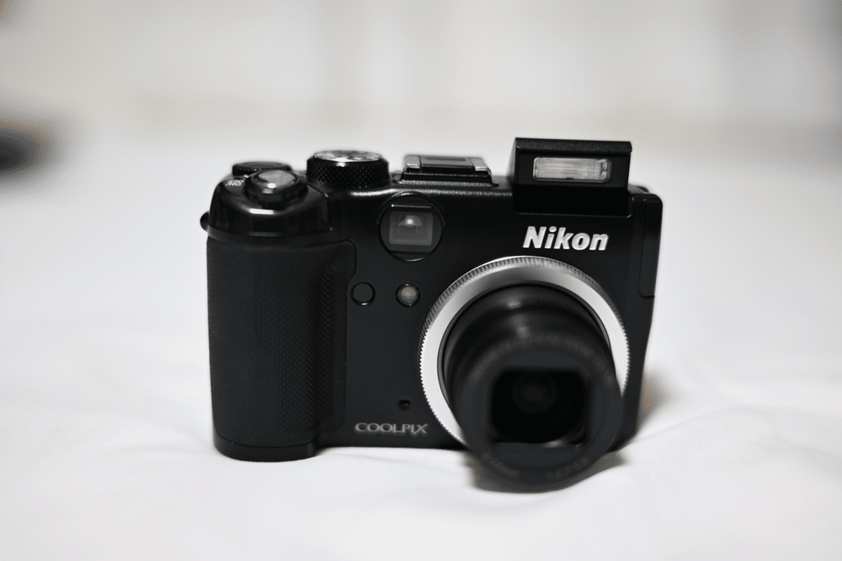 Nikon オールドコンデジ Nikon CompactFlash 32MB オールドコンデジ向け - メルカリ