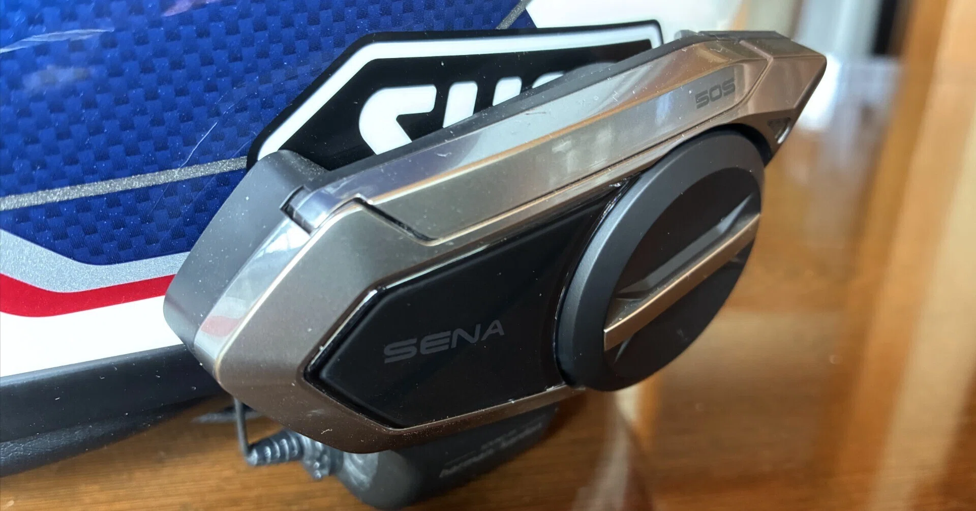ツーリングの必須アイテム SENA 50S 修理に出す｜北羊