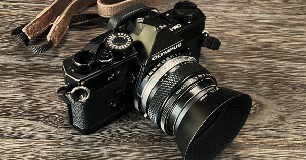 OLYMPUS OM-1｜フリッパーズ・ガイド