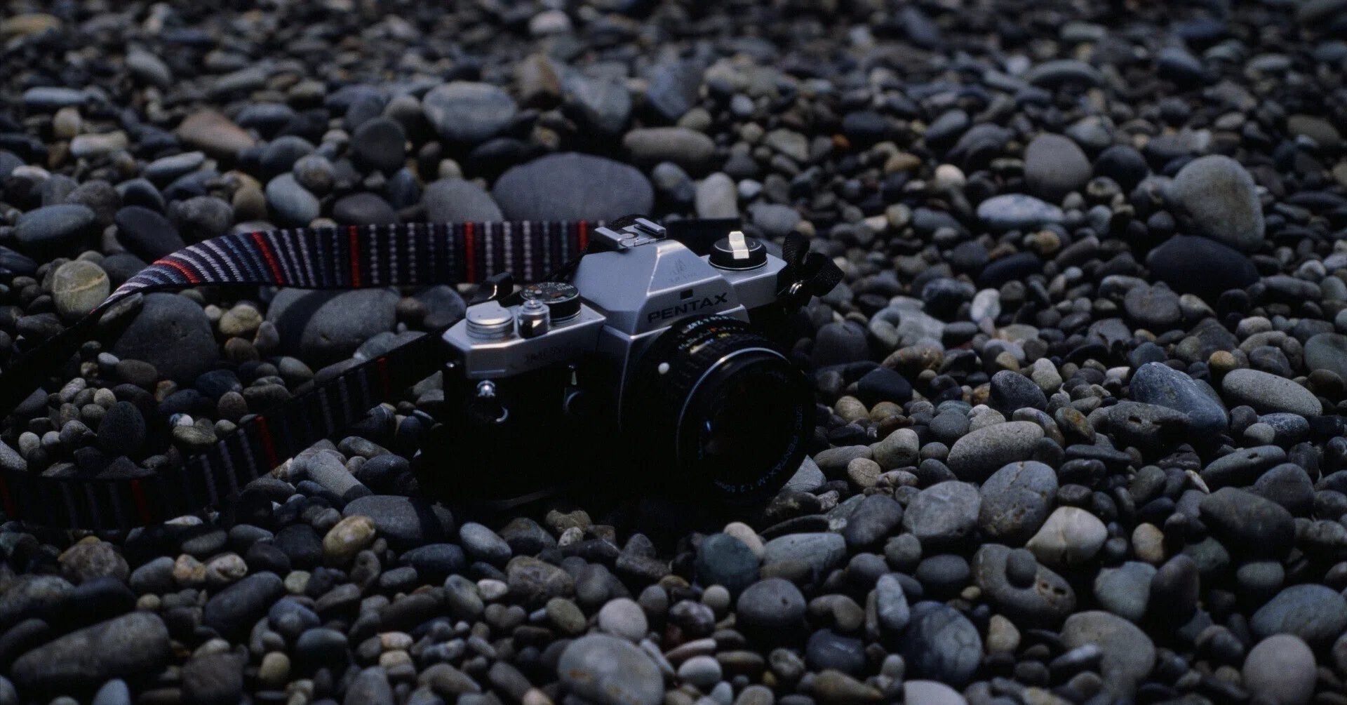 PENTAX MX 一眼レフカメラ SMC 50mmレンズ 僕のフィルム一眼レフ事始め ～PENTAX MXの話｜山下健一
