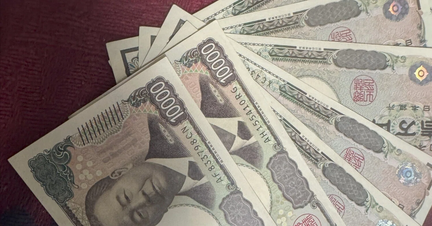 とっておきたいものは残しつつカードを売ったら7万になったので格安に