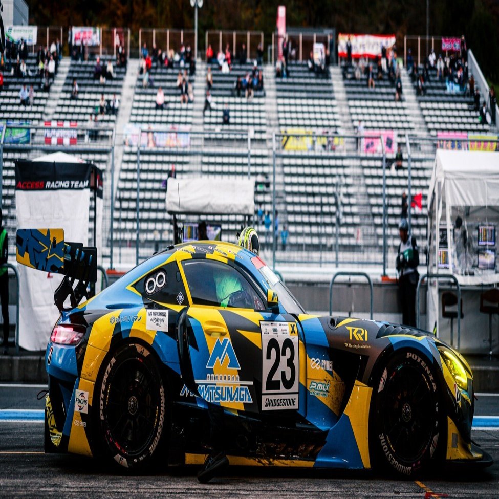 TKRI松永建設 AMG GT3 EVOのリバリーデザイン｜ちょんまげ頭で自転車旅