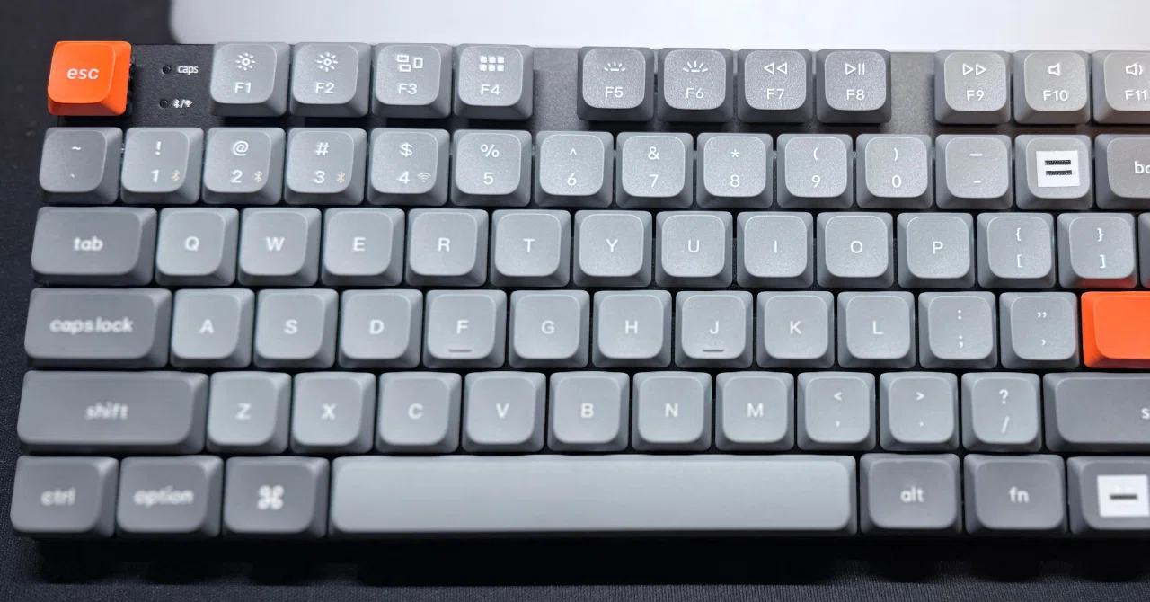 キーボードの沼 【現在の結論：Keychron K13 Max】｜ウッチーさん