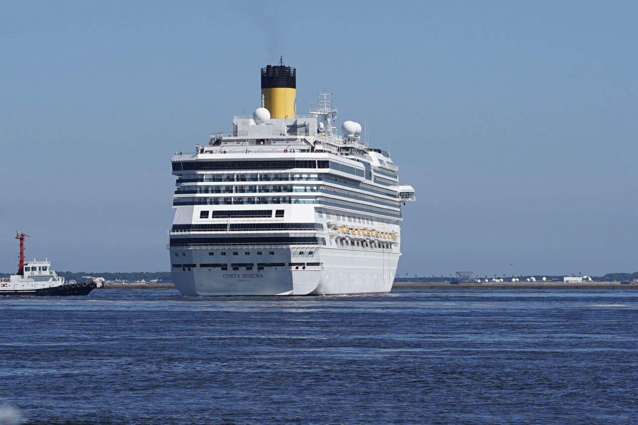 クルーズ客船 「コスタ・セレーナ」Cruise Ship Costa Serena