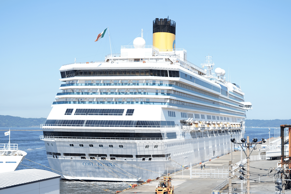 クルーズ客船 「コスタ・セレーナ」Cruise Ship Costa Serena