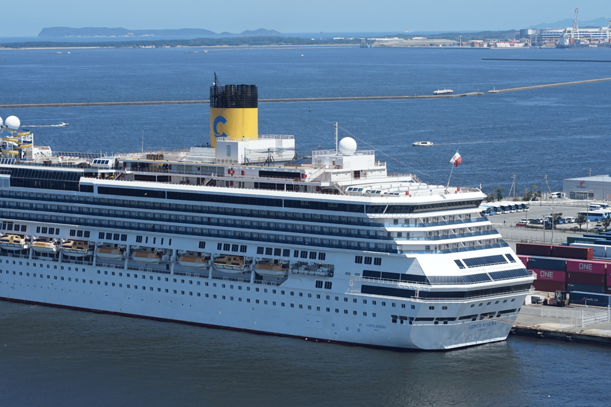 クルーズ客船 「コスタ・セレーナ」Cruise Ship Costa Serena