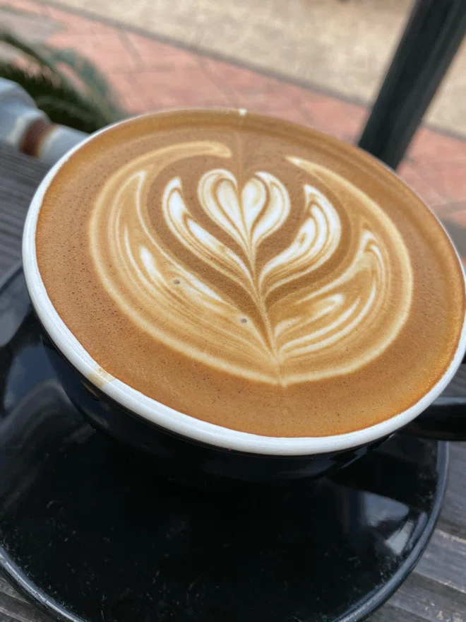 アメリカンビレッジ Zhyvago Coffee Works ジェニファー ジュリアン Note