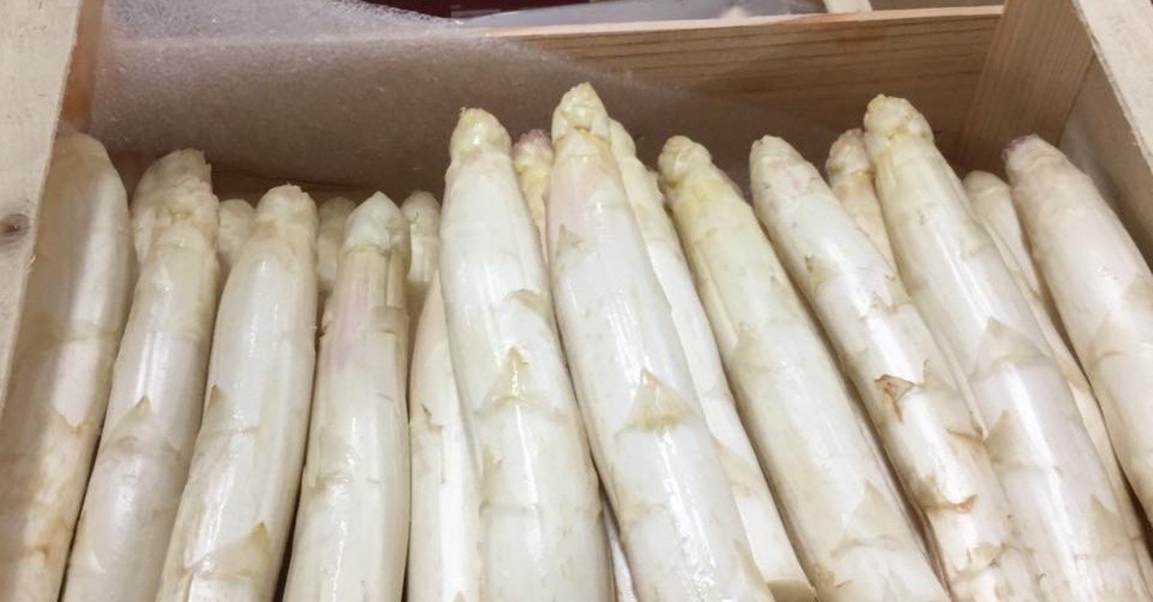 アスパラガスは白いのに 畑は黒かった 大森由紀子 お菓子の裏側 Note アスパラガスは白いのに 畑は黒かった 大森由紀子 お菓子の裏側 Note