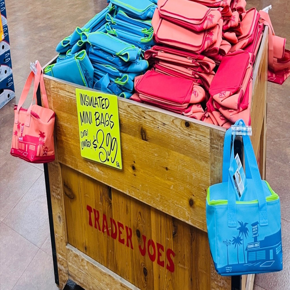 トレジョのミニ保冷バッグに新作カラー「ピーチ＆ブルー」が登場