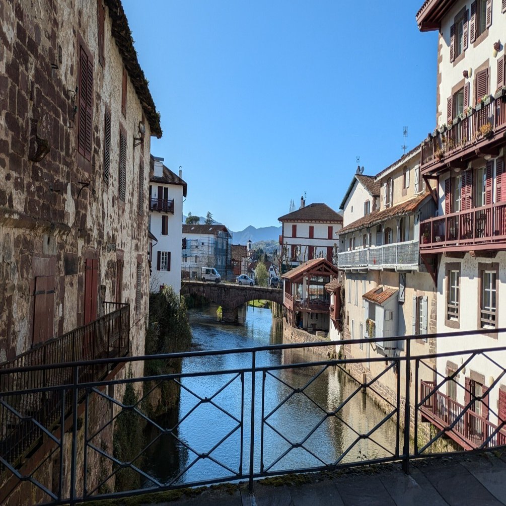 行かずに死ねるか！おばあちゃんのスペイン巡礼強行ひとり旅 ～サンチャゴ巡礼路８００ｋｍ徒歩の旅～2025春  (2025/3/31-6/01)｜reiziger