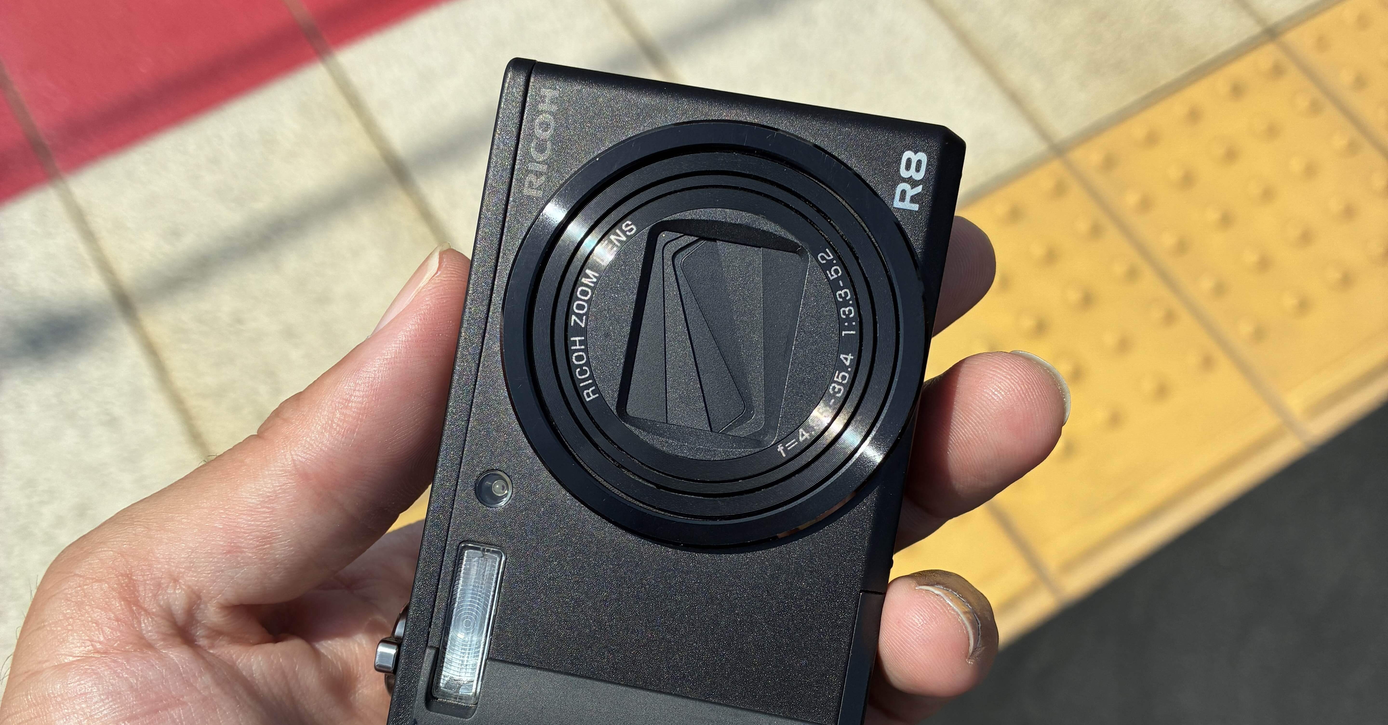 RICOH R8でスナップ｜TK_Photo