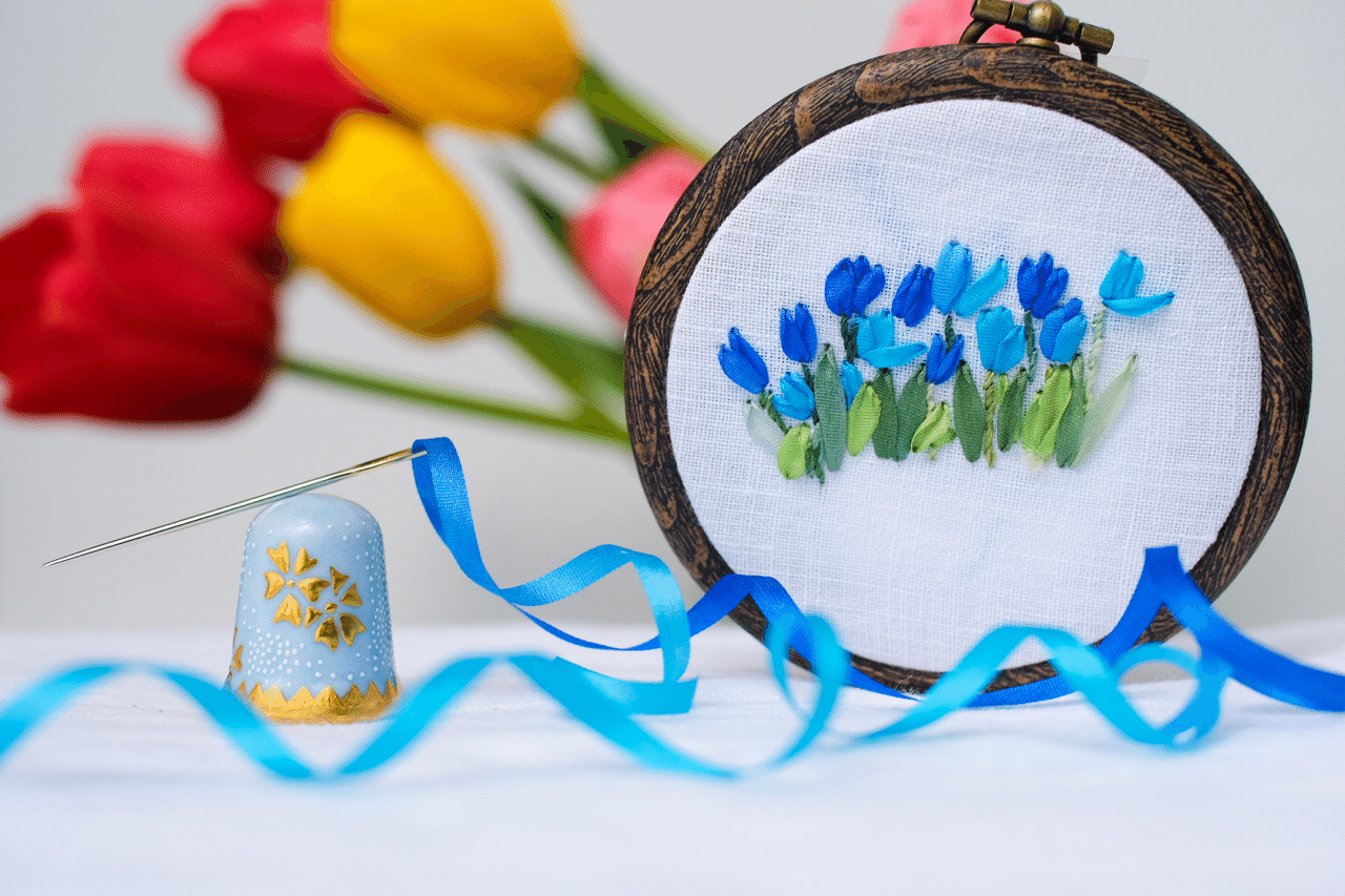 キット紹介 リボン刺繍で作りませんか チューリップの花刺繍 No 3ブルー Art Fiber Endo Note