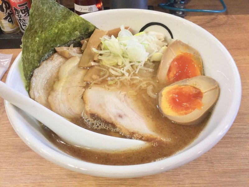 ラーメン写真を美味しそうに撮る方法 ランディーニ Note ラーメン写真を美味しそうに撮る方法 ランディーニ Note