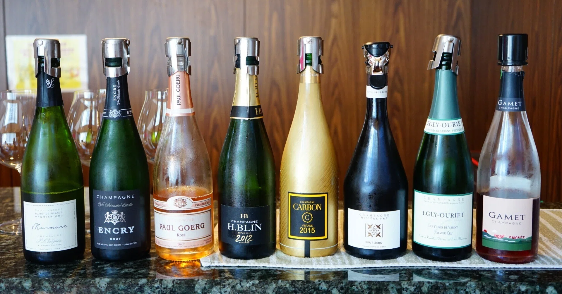 シャンパーニュ8本飲み比べ｜安ワイン道場師範