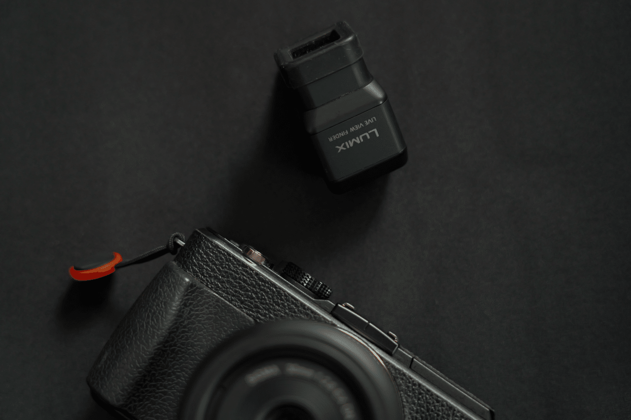 LUMIX GX1 ファインダー付き LUMIX日記]今でも最高のカメラ LUMIX GX1｜Lumixer