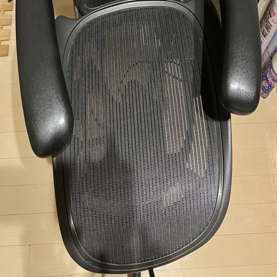 自分でできるアーロンチェアのDIY修理術：分解・清掃から部品交換まで