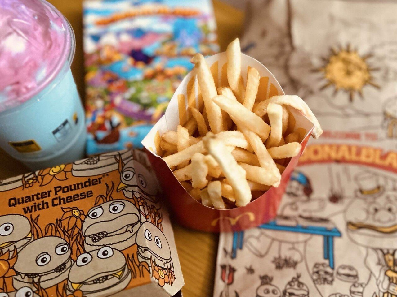 ★海外★マレーシア限定★サンリオ✖️タートルズ　4個セット★ハッピーセット商品 ☆海外☆マレーシア限定☆サンリオ✖️タートルズ 4個セット