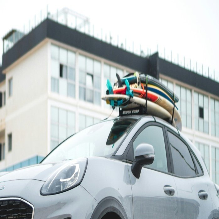 車載サーフキャリアのおすすめはスーリー(Thule)。結び方も簡単で高速