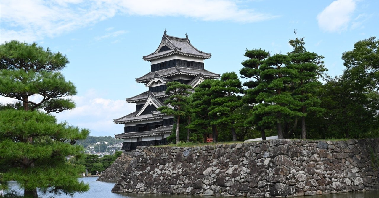 城　国宝　日本建築　CASTLES　彰国社　大型本 城 国宝 日本建築 CASTLES 彰国社 大型本 城 国宝 日本建築