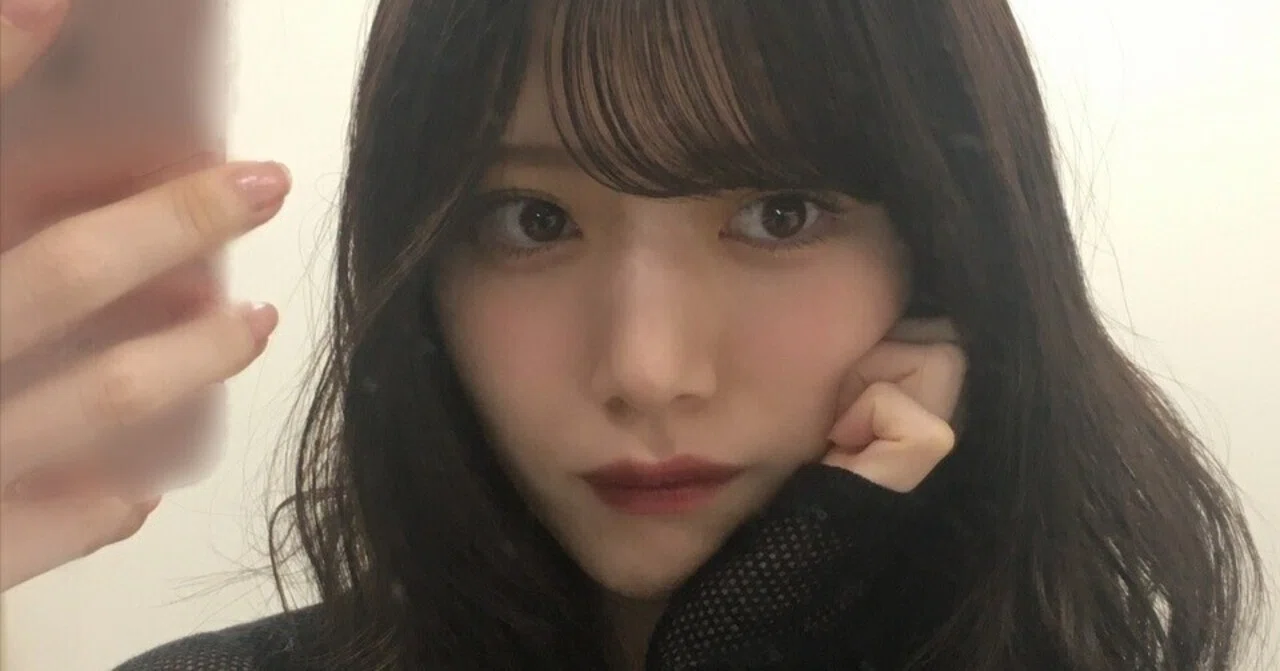 1通の誤爆により、クールビューティーな子がただの可愛い子になった話 