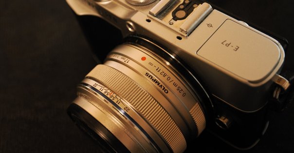 スマホじゃ物足りない私が選んだ“旅カメラ”──16年前のOLYMPUS