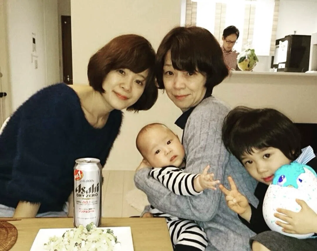 42 67歳の母がパワフルな理由|山本もこ/美筋ヨガ講師 42 67歳の母がパワフルな理由|山本もこ/美筋ヨガ講師