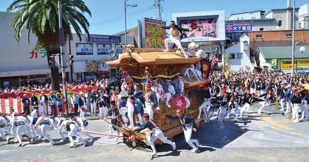 祭り 地車 だんじり 鐘 練習 祭り 地車 だんじり 鐘 練習 だんじりの中では - 都賀だんじり