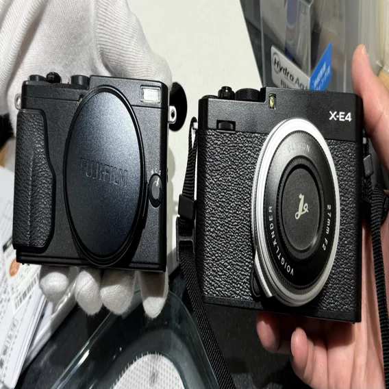 フジフイルム X70 ブラック 極上品　ワイドコンバーター他付属品多数 フジフイルム X70 ブラック 極上品 ワイドコンバーター他付属品多数