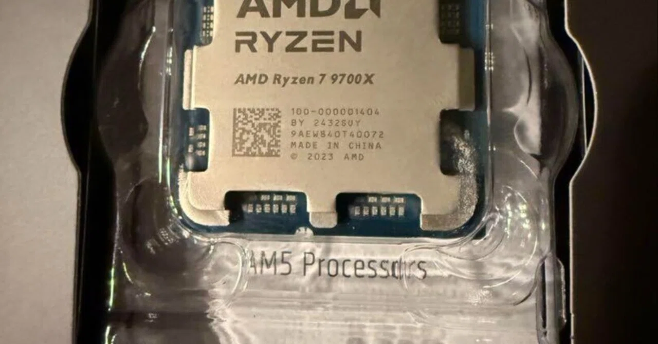 本日見つけた意外なレアモン!】早い者勝ち！AMD Ryzen 7 9700X 国内 