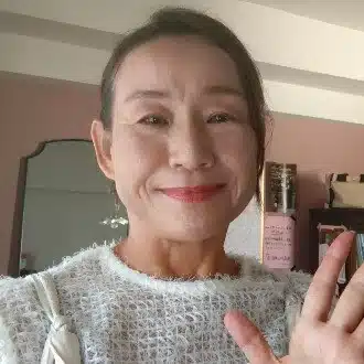 岸  華子