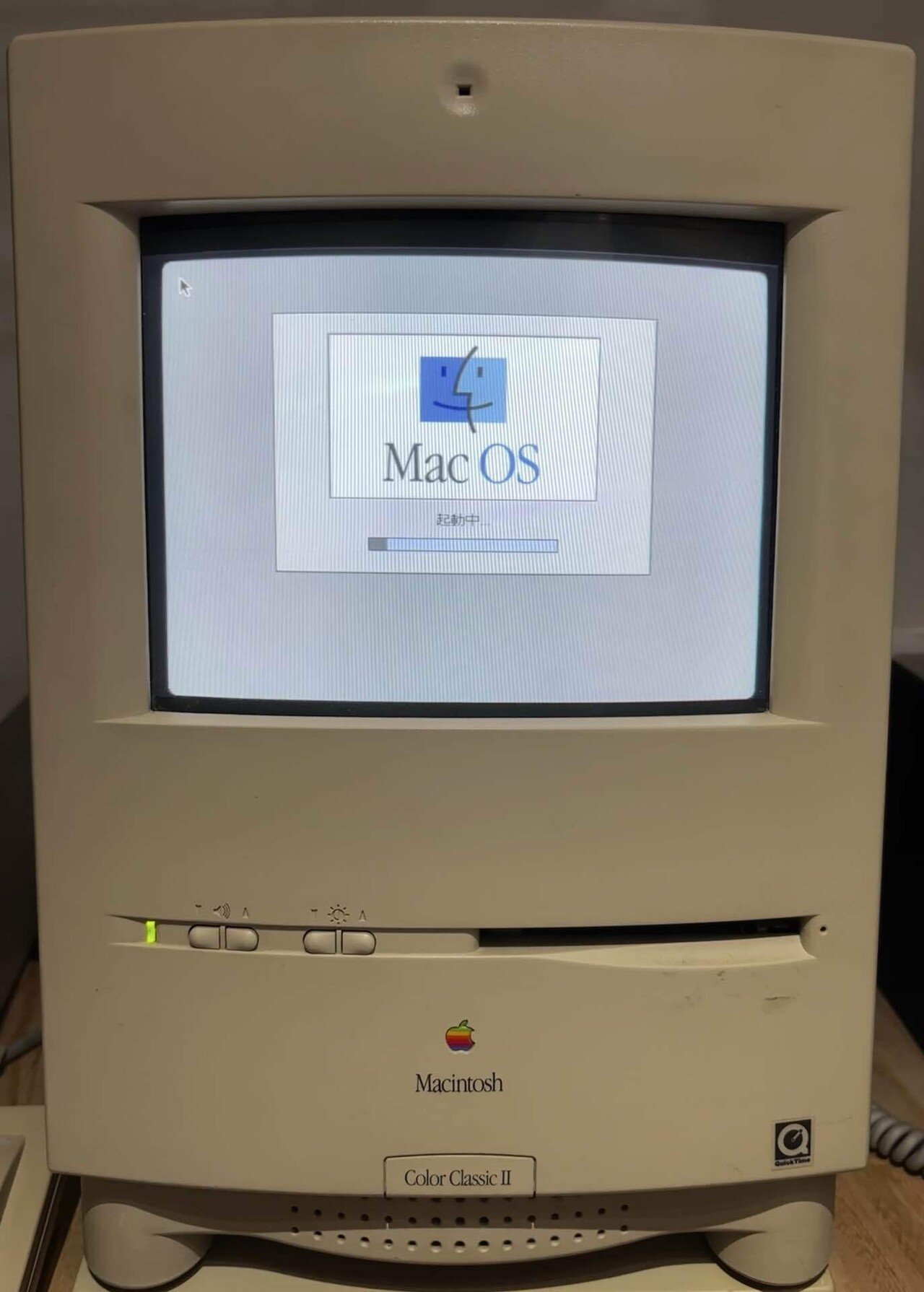 Apple Macintosh Color Classic II 68040化と68MBメモリ
