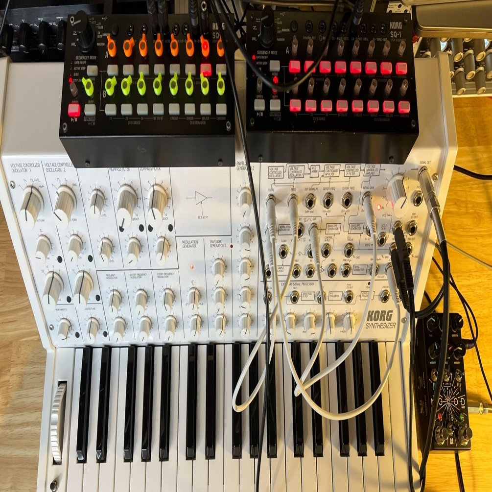 2台のKORG SQ-1で作るグルーヴ｜atnr