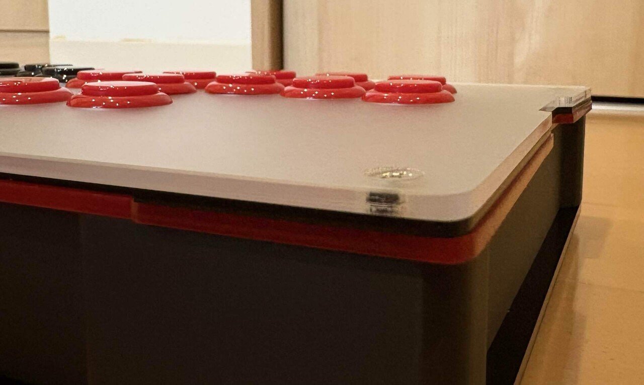 アケコンレビュー】FinishMoveのレバーレス【スト6】｜にこ太郎