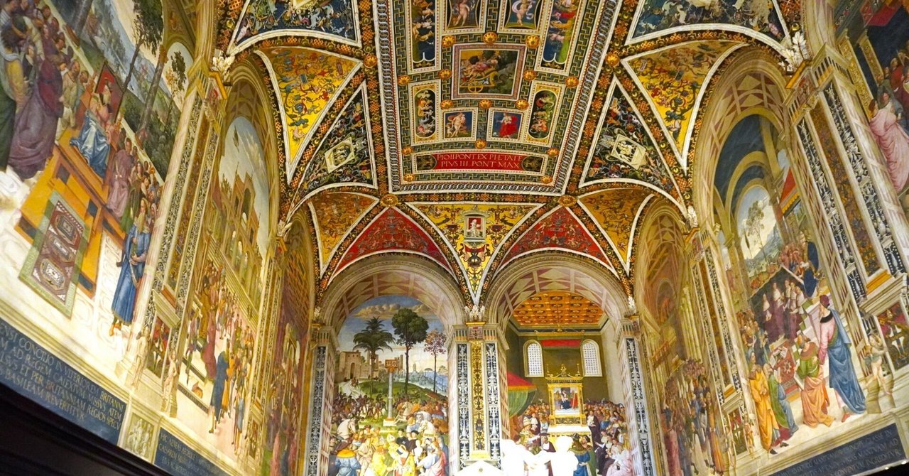 圧巻！シエナ大聖堂内・ピッコローミニ図書館のフレスコ画と煌びやかな