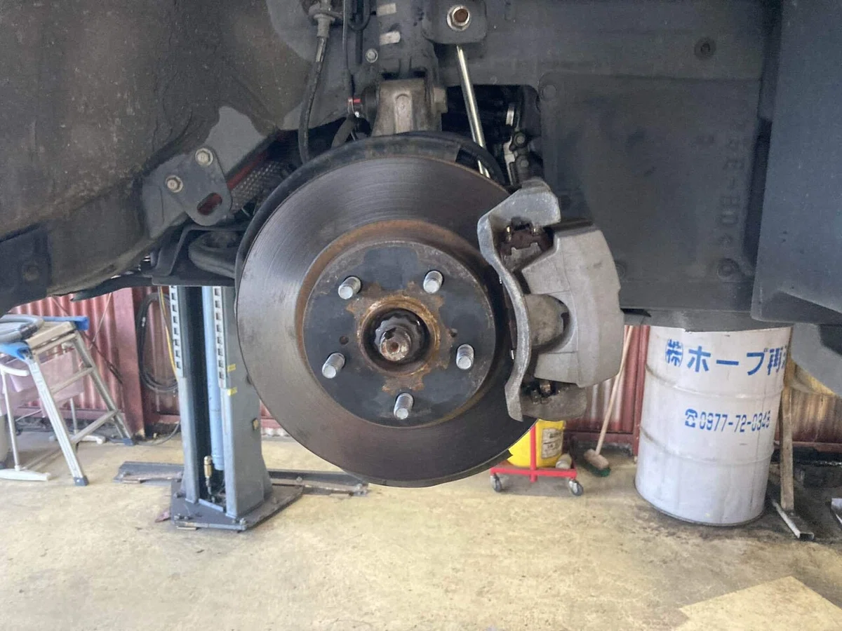[Lexus] CT200h Lower Ball Joint Boot Replacement｜ぽっぴんがれ〜じ