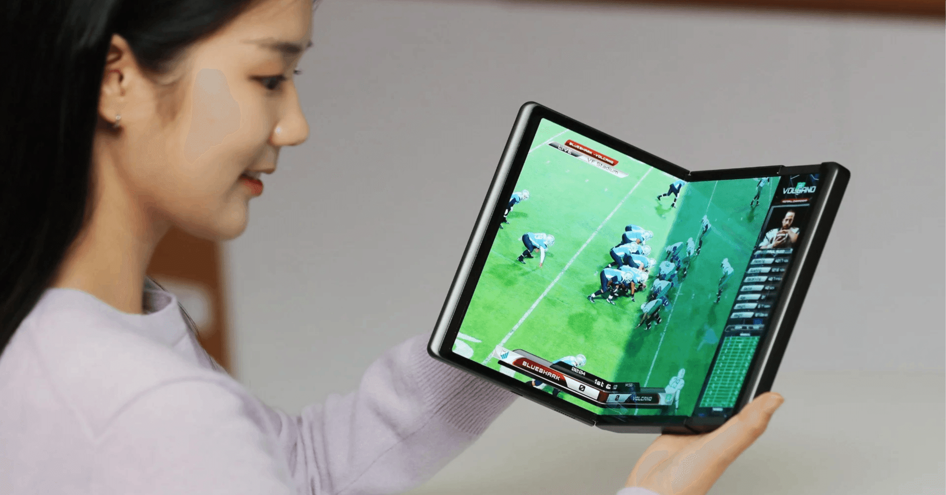 トライフォールド（三つ折り）スマートフォン「Galaxy Z TriFold