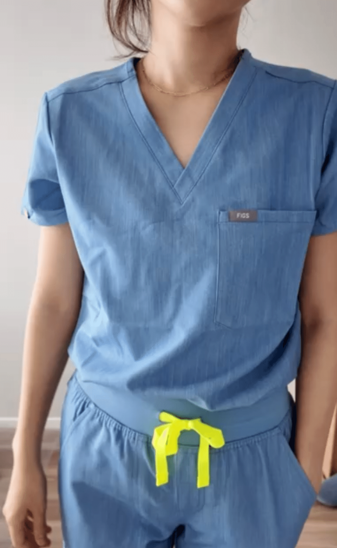 wearfigsのスクラブ購入レポ｜えな | 女医×ママ