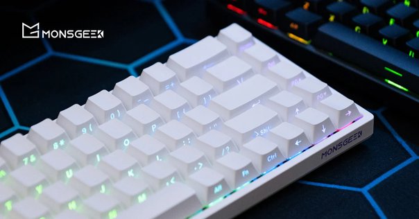 IYX MU68 PRO white 天青軸 IYX MU68 PRO White 天青軸 TTC KOM10個付き | キーボード